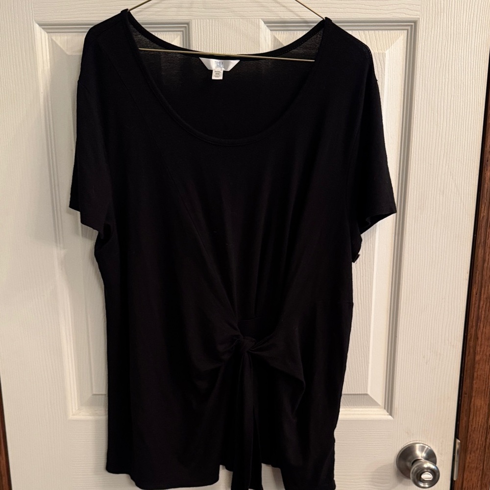 Time and‎ Tru Black Short-Sleeve Knot Front Tee